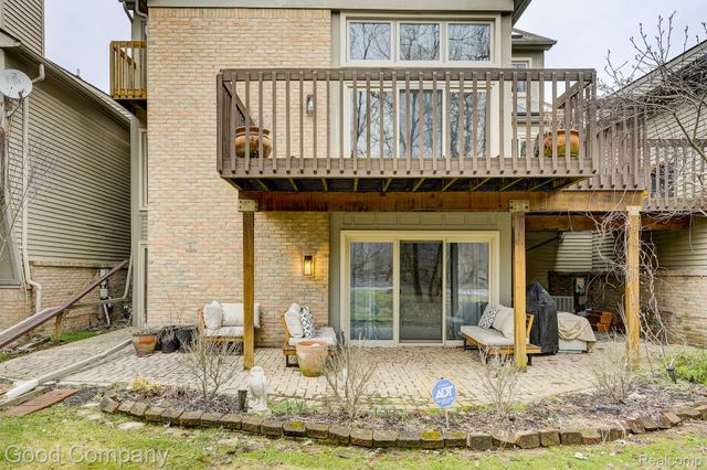 37446 Legends Trail Drive, Farmington Hills, MI 48331