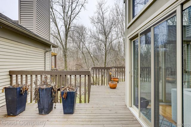 37446 Legends Trail Drive, Farmington Hills, MI 48331