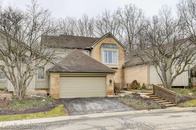 37446 Legends Trail Drive, Farmington Hills, MI 48331