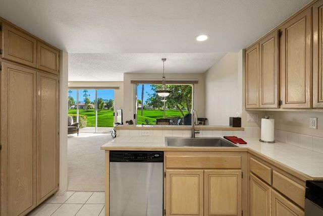 55296 Laurel, La Quinta, CA 92253
