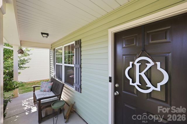 517 Falls Lane, Kannapolis, NC 28081