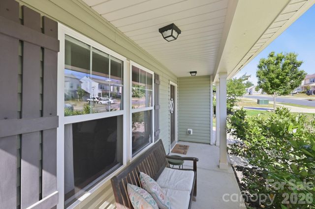 517 Falls Lane, Kannapolis, NC 28081
