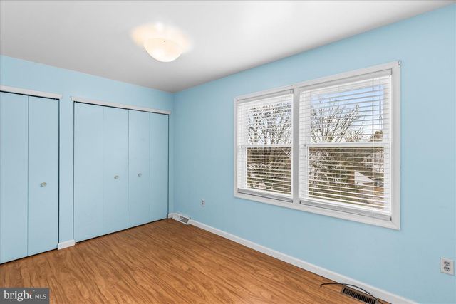 686 CORTLAND DR, York, PA 17403