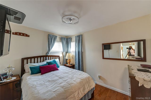 389 Beebe Court, North Babylon, NY 11703