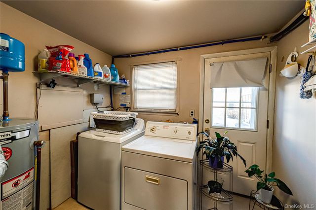 389 Beebe Court, North Babylon, NY 11703