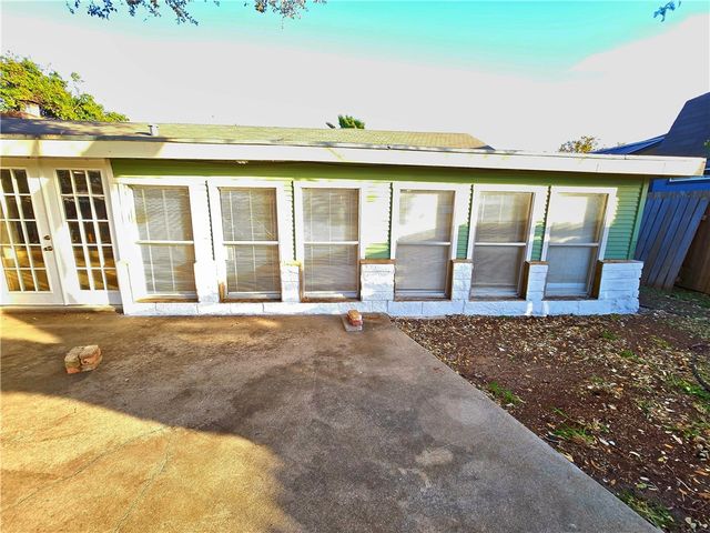 3146 Azores Dr, Corpus Christi, TX 78418