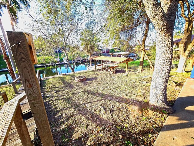 3146 Azores Dr, Corpus Christi, TX 78418