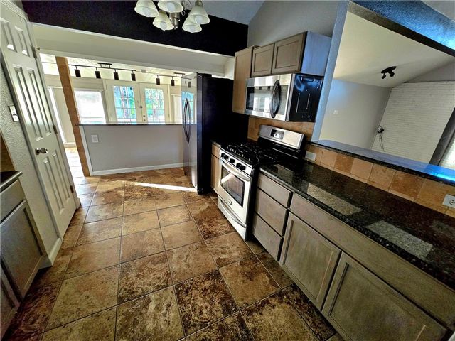 3146 Azores Dr, Corpus Christi, TX 78418