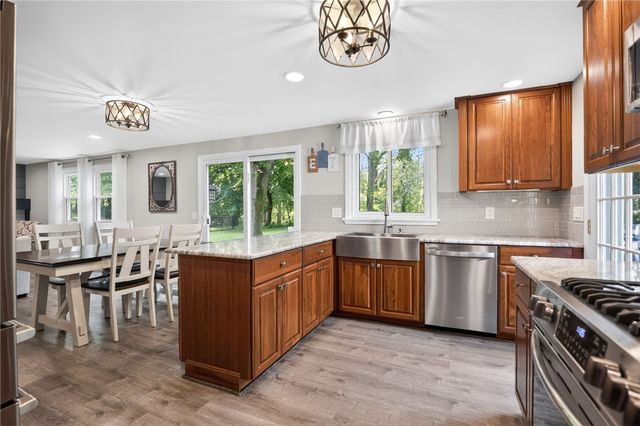 53 Old Forge Lane, Pittsford, NY 14534