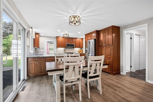 53 Old Forge Lane, Pittsford, NY 14534