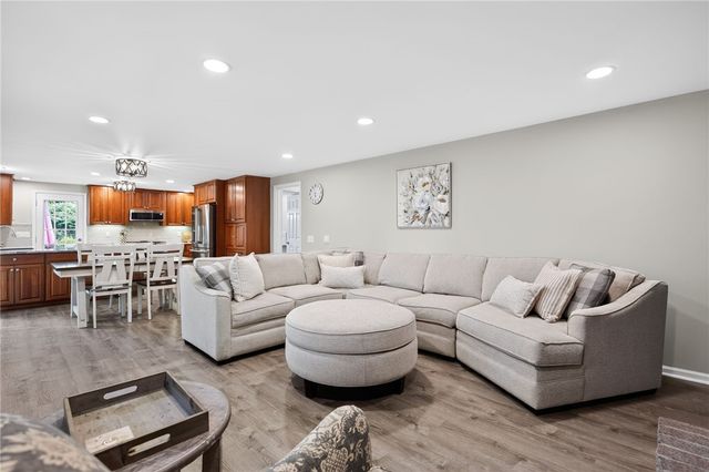 53 Old Forge Lane, Pittsford, NY 14534