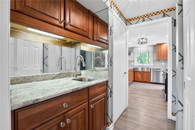 53 Old Forge Lane, Pittsford, NY 14534