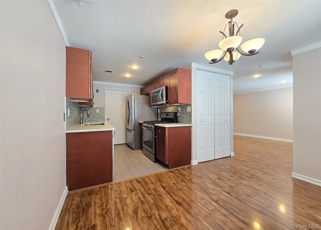 107 Glen Hollow Drive, Port Jefferson Station, NY 11776