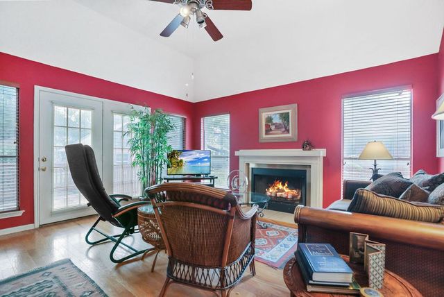 304 Woodstone DR, Georgetown, TX 78628