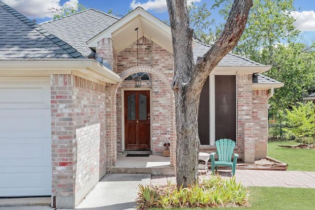 304 Woodstone DR, Georgetown, TX 78628