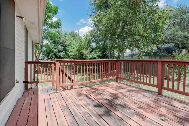 304 Woodstone DR, Georgetown, TX 78628