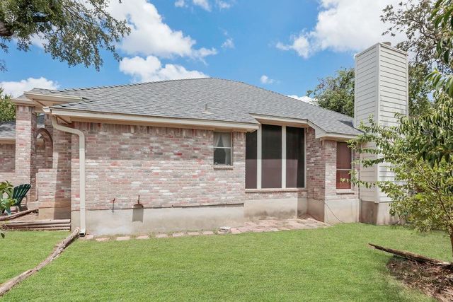 304 Woodstone DR, Georgetown, TX 78628