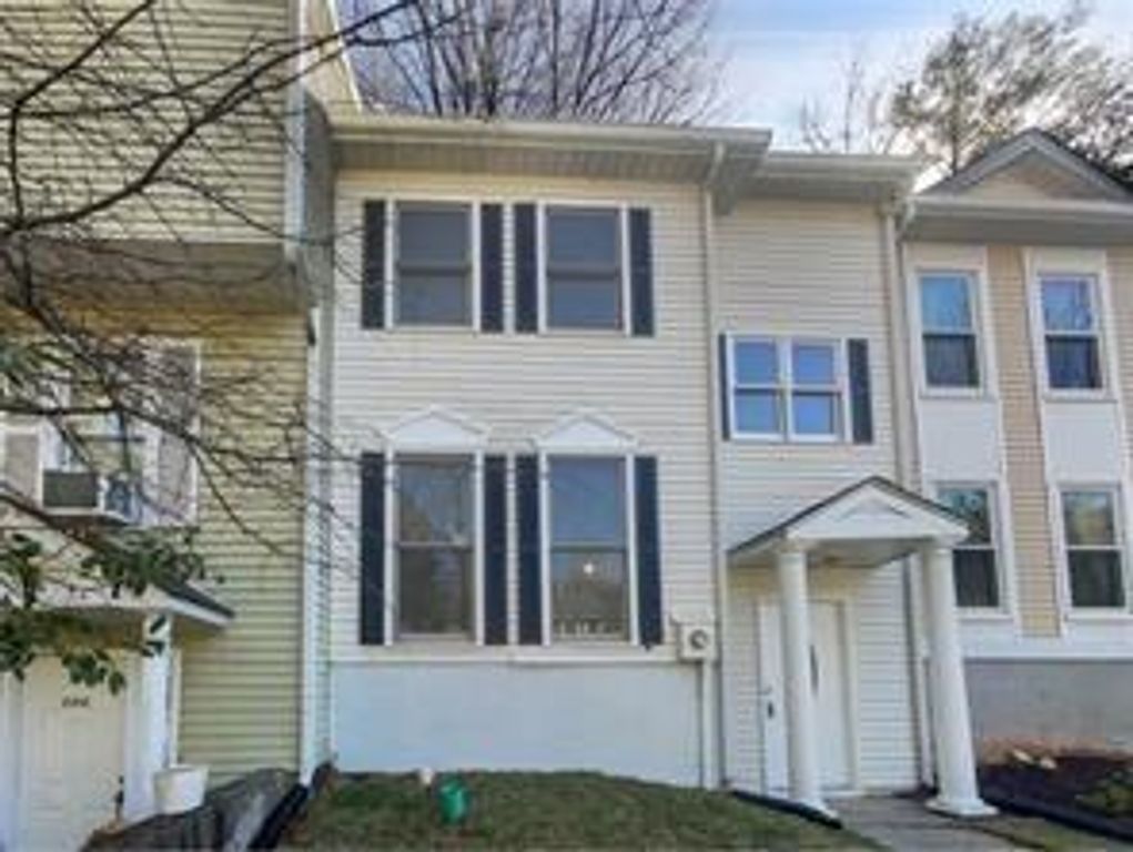 688 Stratford Green, Avondale Estates, GA 30002