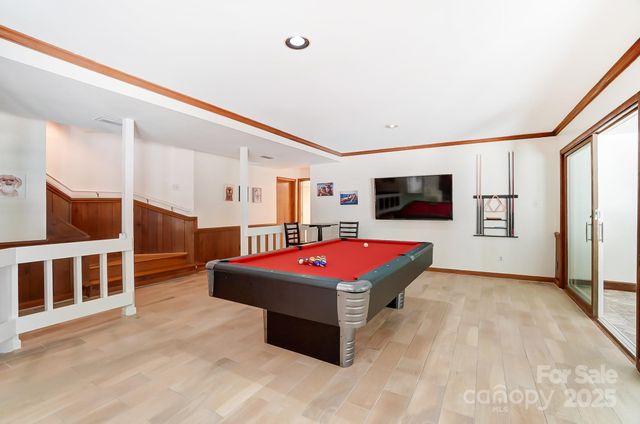 5254 Summer Gate Drive, Charlotte, NC 28226