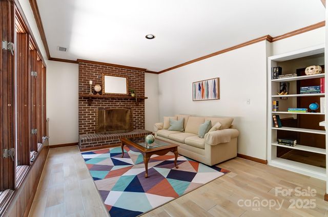 5254 Summer Gate Drive, Charlotte, NC 28226