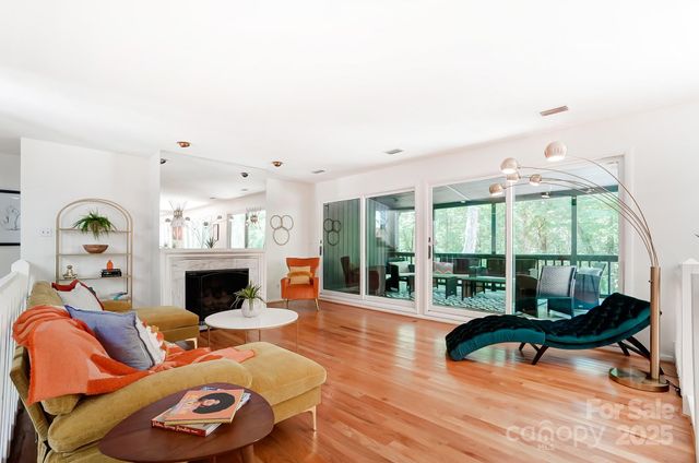 5254 Summer Gate Drive, Charlotte, NC 28226