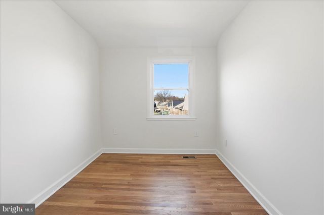 1542 E BELVEDERE AVE, Baltimore, MD 21239