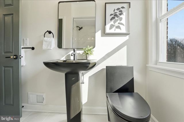 1542 E BELVEDERE AVE, Baltimore, MD 21239