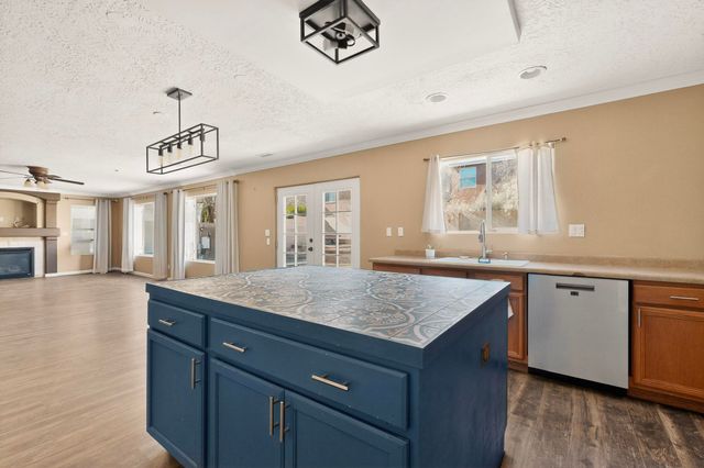 10455 Calle Alava NW, Albuquerque, NM 87114