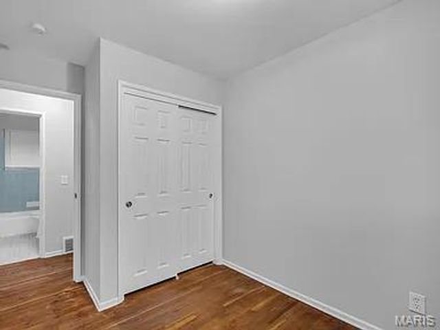 1224 Reale Avenue, St Louis, MO 63138