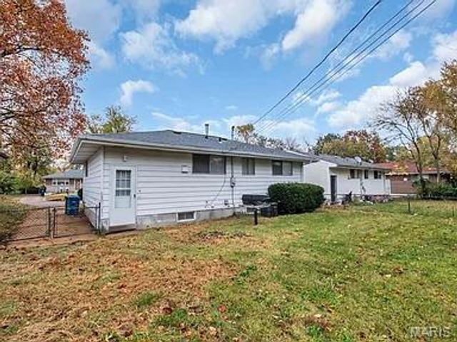 1224 Reale Avenue, St Louis, MO 63138