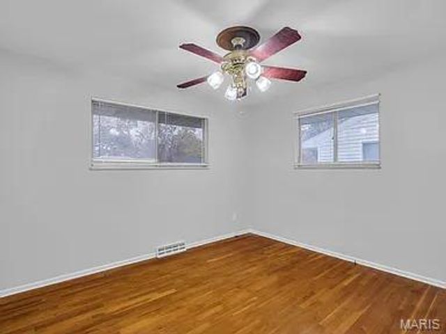 1224 Reale Avenue, St Louis, MO 63138