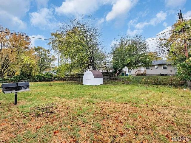 1224 Reale Avenue, St Louis, MO 63138