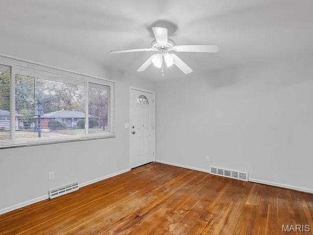 1224 Reale Avenue, St Louis, MO 63138