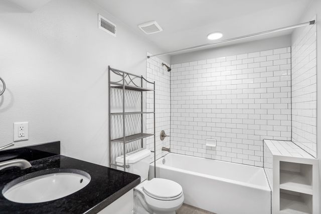 2208 W Rosedale Street S 102, Fort Worth, TX 76110