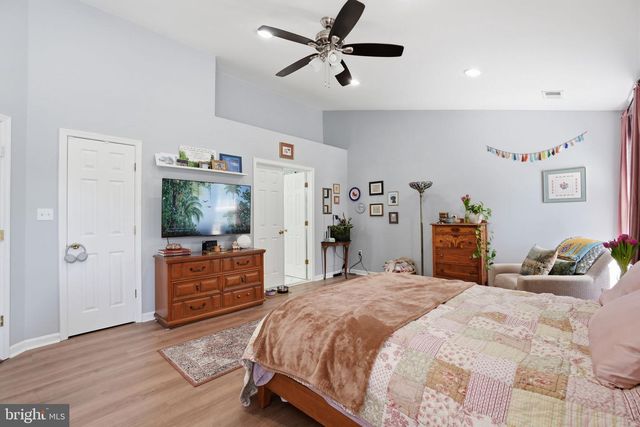 14038 WALNEY VILLAGE CT, Chantilly, VA 20151