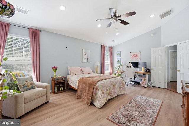14038 WALNEY VILLAGE CT, Chantilly, VA 20151