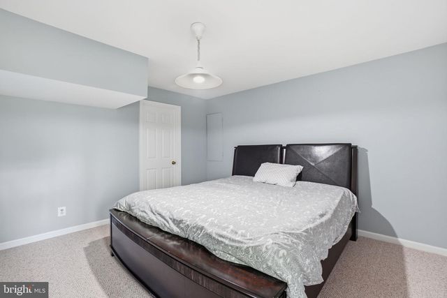 14038 WALNEY VILLAGE CT, Chantilly, VA 20151