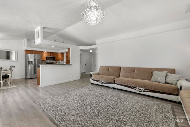1488 Northern Pine Drive, Twin Falls, ID 83301