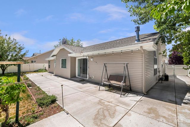 1488 Northern Pine Drive, Twin Falls, ID 83301