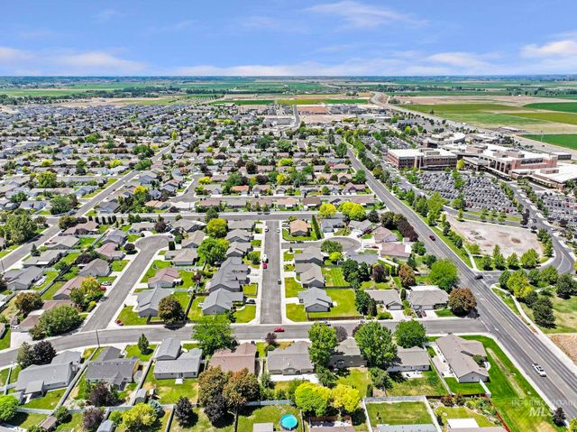 1488 Northern Pine Drive, Twin Falls, ID 83301