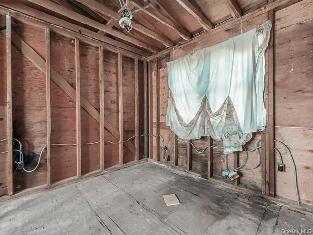 252-15 Horace Harding Expressway, Little Neck, NY 11362