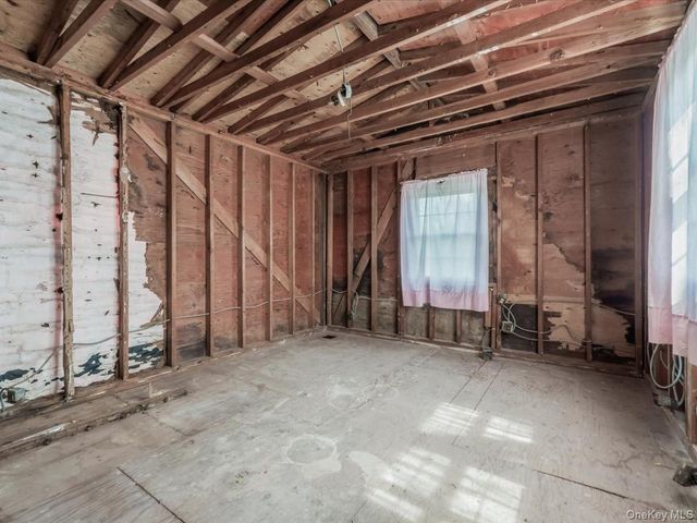 252-15 Horace Harding Expressway, Little Neck, NY 11362