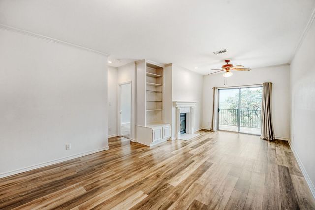 1741 Spyglass DR 1-233, Austin, TX 78746