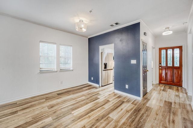 1741 Spyglass DR 1-233, Austin, TX 78746