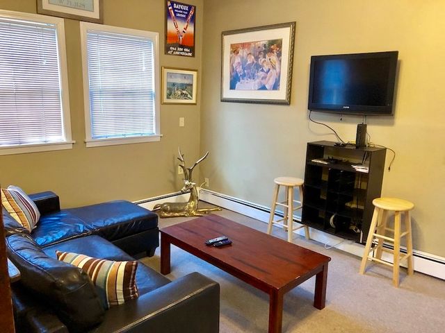 99 Spring Street T1, Newport, RI 02840