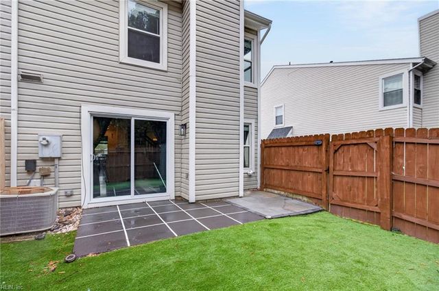 798 Quesnel DR, Virginia Beach, VA 23454
