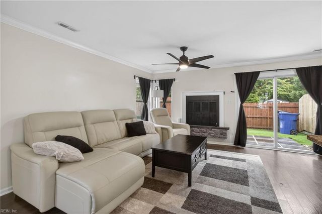 798 Quesnel DR, Virginia Beach, VA 23454