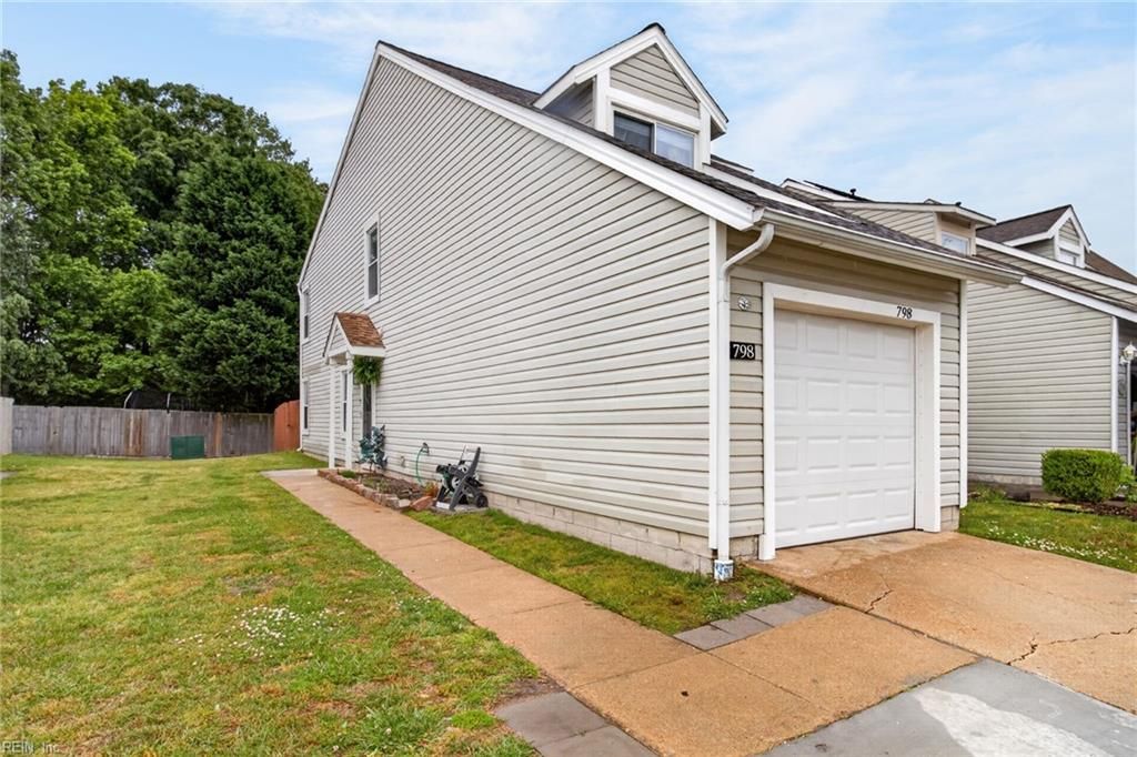 798 Quesnel DR, Virginia Beach, VA 23454