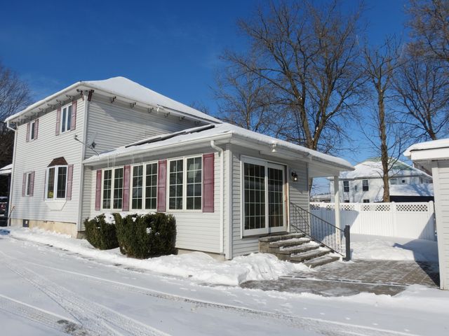 31 Church Street, Rouses Point, NY 12979