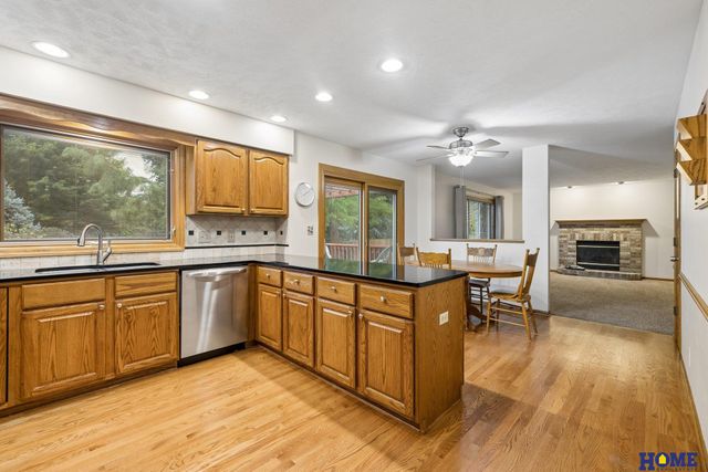 7220 Woody Creek Lane, Lincoln, NE 68516